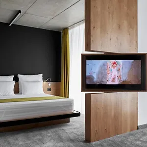Aparthotel Adella Boutique - Free Secured Parking Sofia
